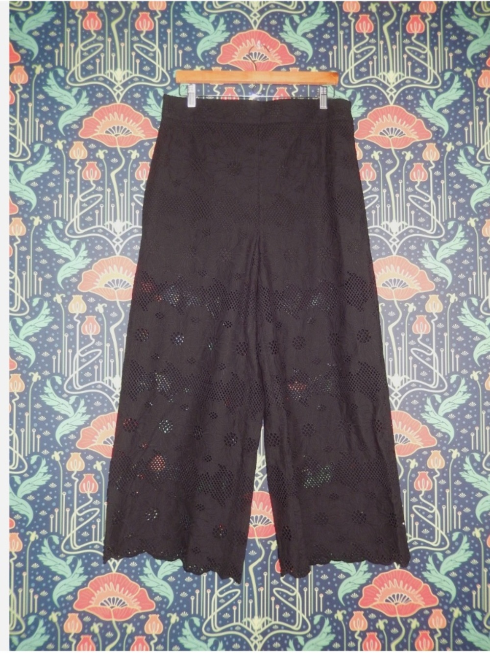 Pearl Lela Rose Black Eyelet Wide Leg Cropped Pants New 12